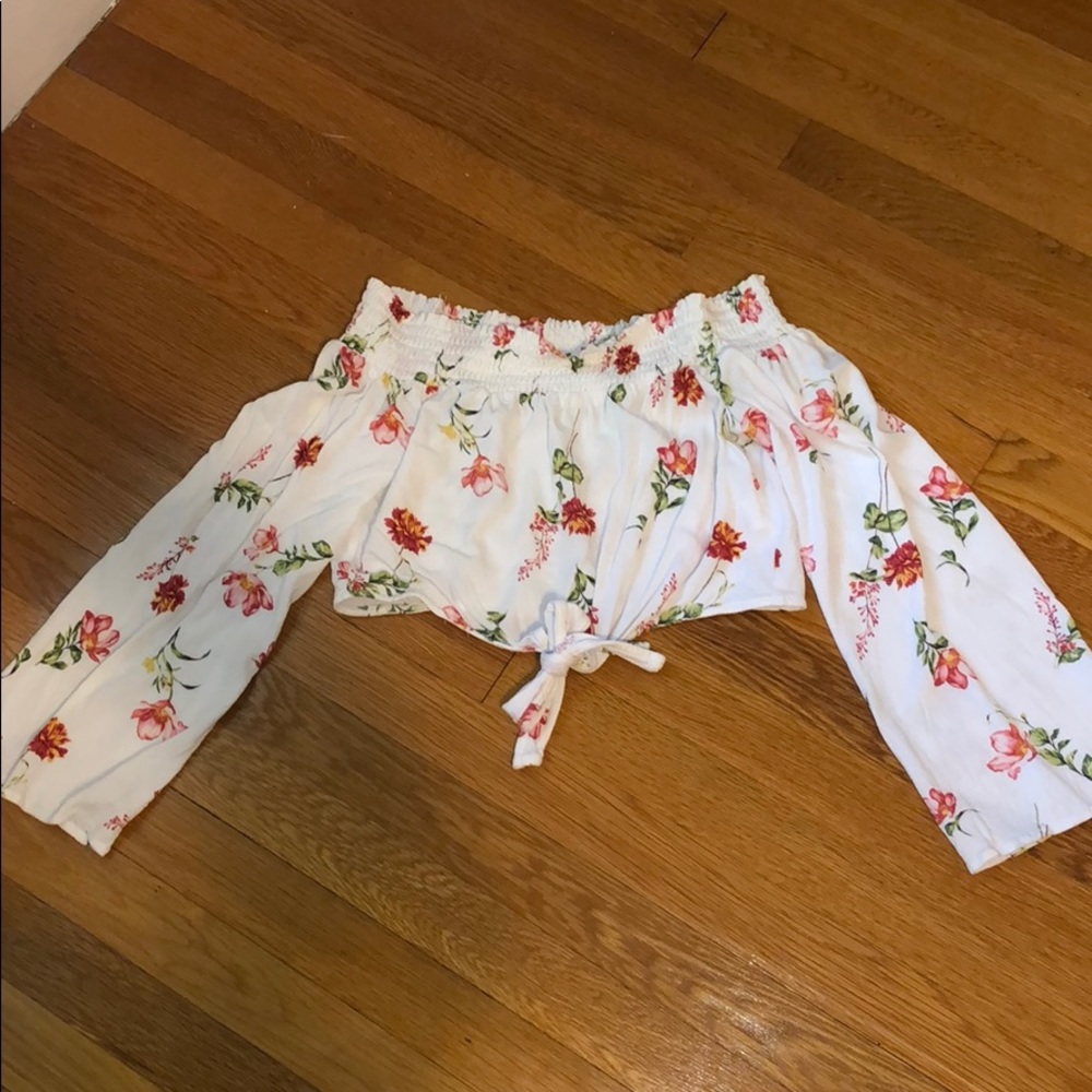 Floral Off-the-Shoulder Bell Sleeve Top